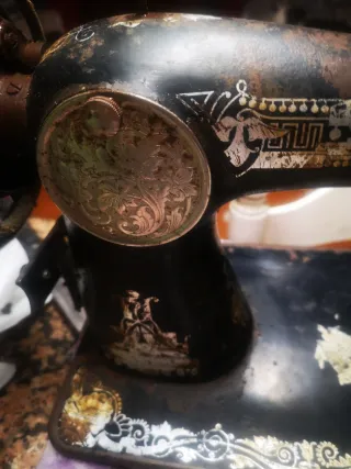 Máquina de coser Singer antigua