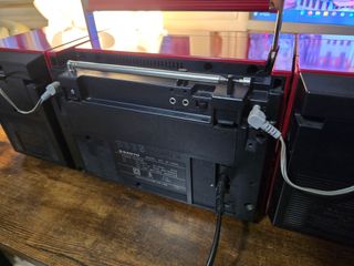 Radiocassette Sanyo M-V40L