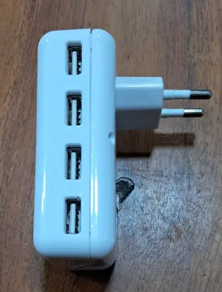 Cargador USB Coolbox 4 conexiones