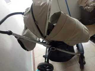 Carro de bebé completo