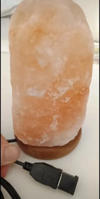 Lampada di sale rosa in pietra