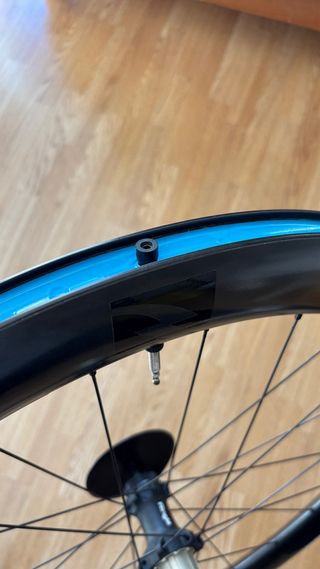 Ruedas Reynolds AR60 DB Carbono Carretera