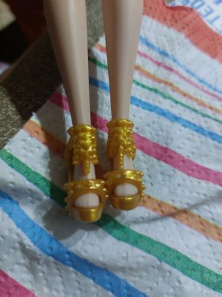 Bambola Elsa Spara Ghiaccio Mattel 2014