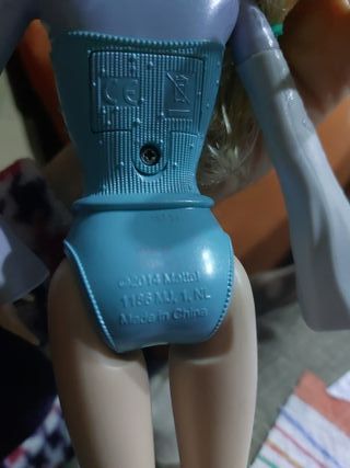 Bambola Elsa Spara Ghiaccio Mattel 2014