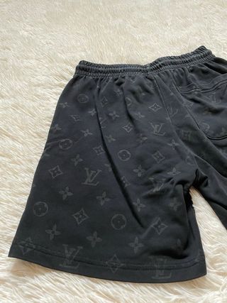 Pantaloncini corti neri Louis Vuitton