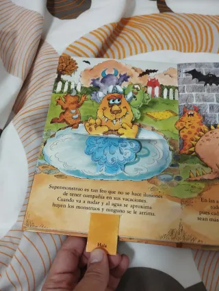 El libro animado de los monstruos popup