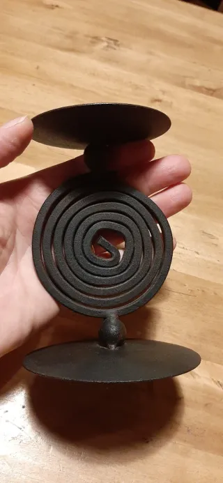 Portacandela Candelabro in Ferro Nero con candela