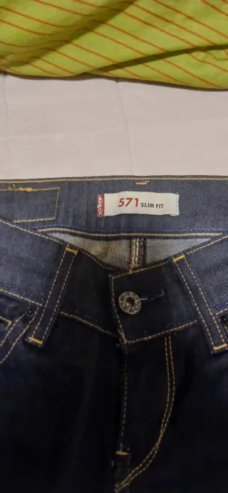 Vaqueros Levi's Azules