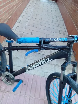 Bici Stunt mondraker