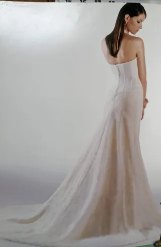 Vestido de Novia Sirena Blanco Roto y Marfil