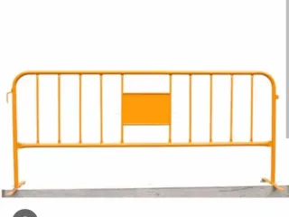 Vallas de obra amarillas