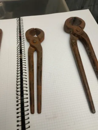 Lote de tenazas antiguas