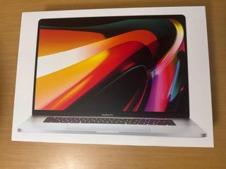 MacBook Pro 16 2019 i7 16GB RAM Plata