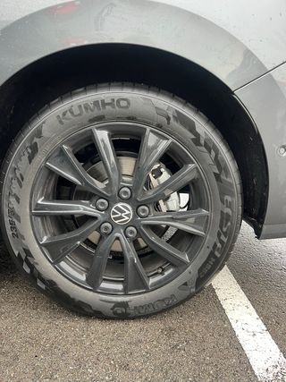 4 Neumáticos Kumho Ecsta HS52 235/50 R18 101W