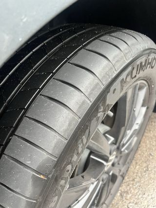 4 Neumáticos Kumho Ecsta HS52 235/50 R18 101W