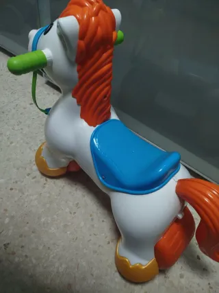 Caballito Feber Blanco y Naranja