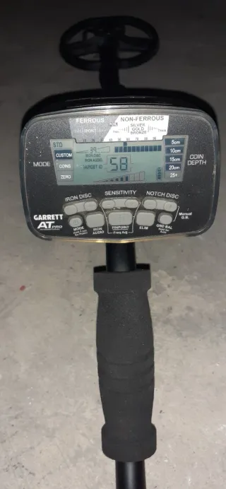 Detector de metales Garrett AT Pro International