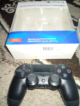 Ps4 Pro 1TB Blanca + 2 Mandos Dualshock 4