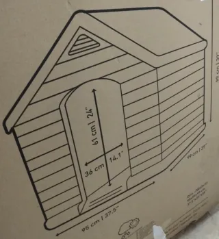 Casita para perros color beige y negro