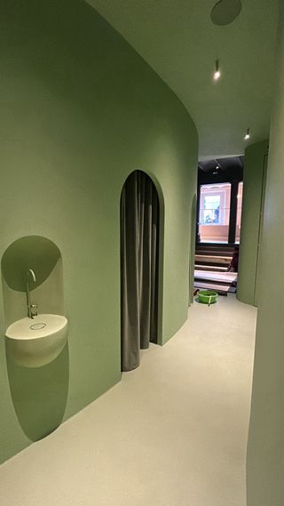 Alicatado ,mesas de hormigon , cocinas tipo isla