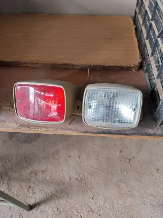 Pilotos Coche/Remolque (Rojo y Blanco)