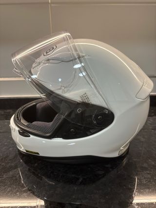 Casco Shoei NXR Pantalla negra extra sin estrenar.