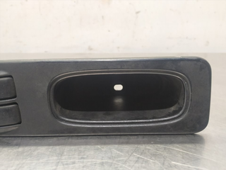 MANDO ELEVALUNAS DELANTERO IZQUIERDO KIA CARENS (