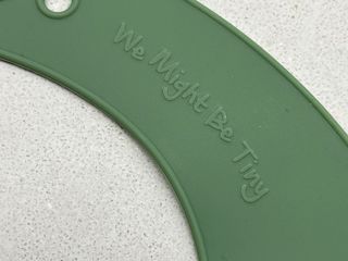 2 Baberos Silicona We Might Be Tiny