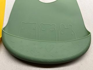 2 Baberos Silicona We Might Be Tiny