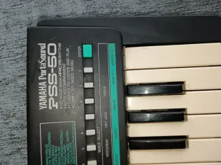 Teclado Yamaha PSS-60 Portasound de 1974