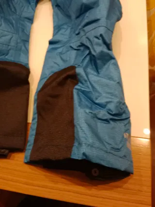 Pantalón de nieve azul niña 6-8 años