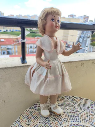 Antigua Muñeca Viviana