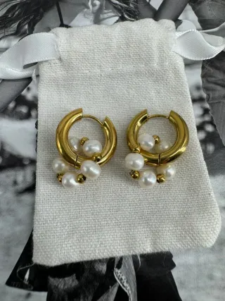 Pendientes aro dorados con perlas