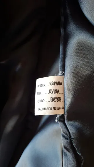 Abrigo de piel negro mujer talla 44 equivale M-L