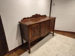 Aparador antiguo madera tallada S.XIX-XX