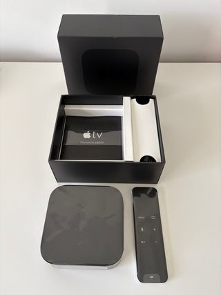 Apple TV 4ª Gen. con Siri Remote