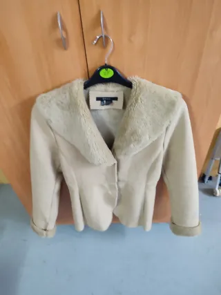 Chaqueta Zara Beige