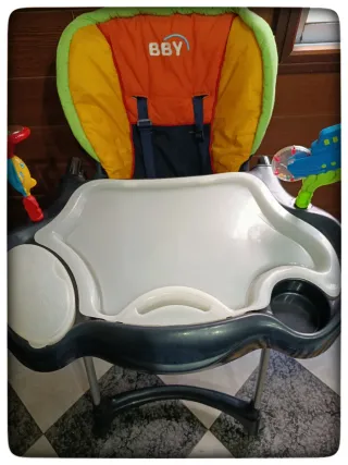 Trona reclinable y regulable en altura