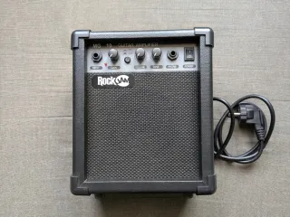 Amplificador Guitarra RockJam MG10
