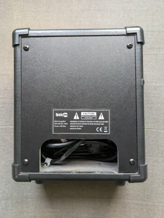 Amplificador Guitarra RockJam MG10