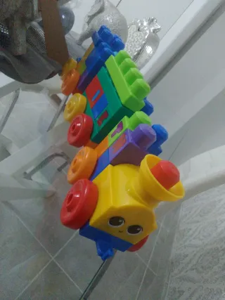 Mega Bloks Tren Musical ABC