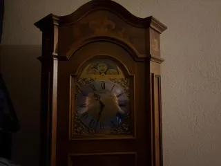 Reloj de pie antiguo madera