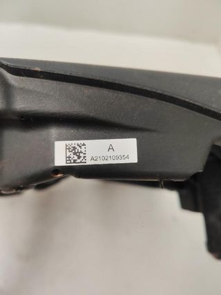 Tapa mercedes-benz a2820101000 clase a a180 311162