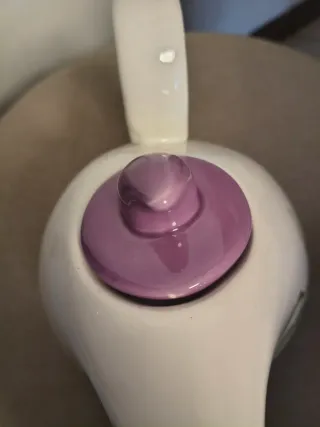 Caffettiera e 4 tazzine decorate