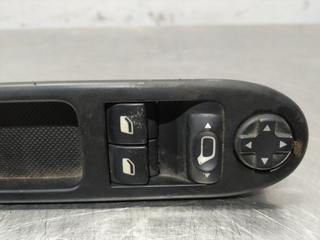 MANDO ELEVALUNAS DELANTERO IZQUIERDO PEUGEOT 207