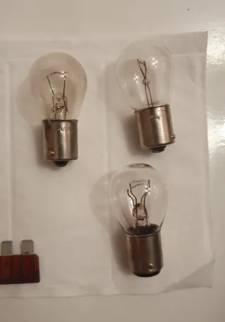 Bombillas y Fusibles Coche