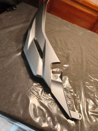 Quilla Carenado Izquierda Honda Forza 125