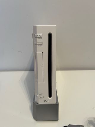 Consola Wii COMPLETA + 2 mandos + HDMI + Manuales