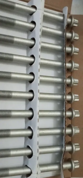 Juego tornillos culata