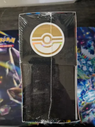Caja Entrenador Élite Megaevolución Gardevoir